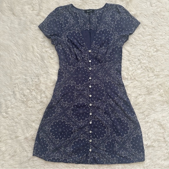 Madewell Dress Shirred Button-Front Mini Bandana Print Nighttime Blue Sz 00 - Picture 4 of 12